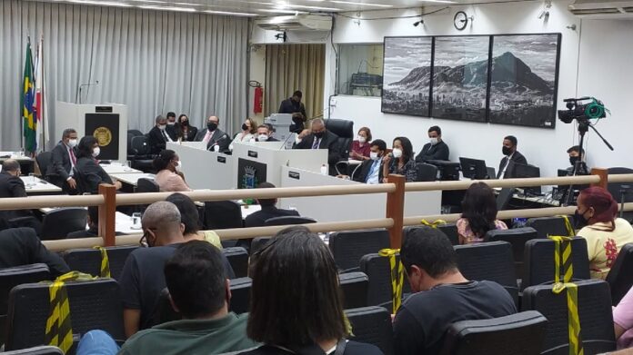 audiência pública discute reforma previdenciária em valadares