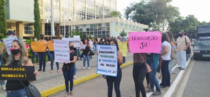 sinsem apoia protesto de aprovados no concurso prefeitura de valadares