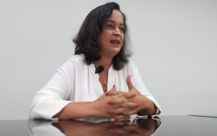 sandra fala hoje na tribuna livre da câmara