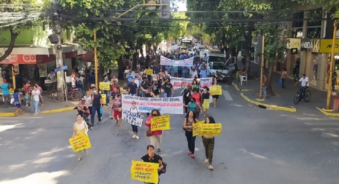 pressão da categoria e sindicato conseguiu reajustar salários em valadares