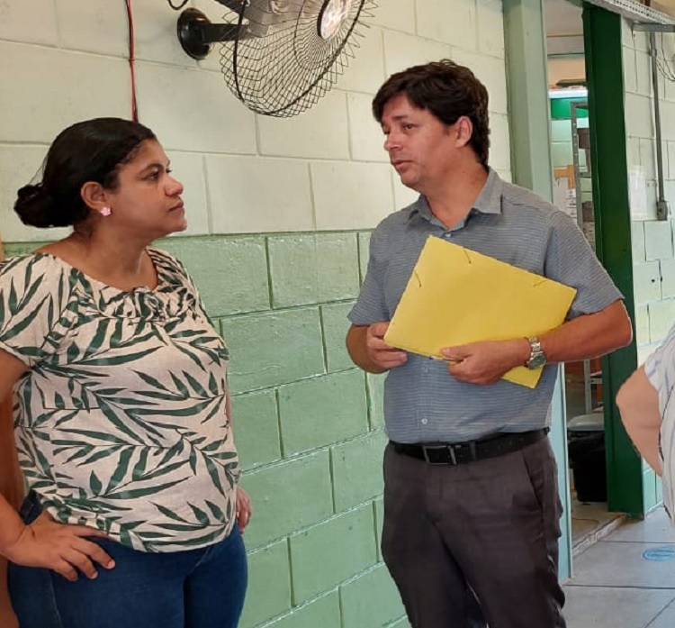 sinsem percorre escolas levando jurídico itinerante