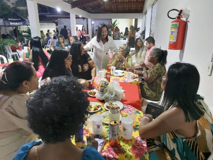 #Sextou: encontro celebra dedicação dos servidores da Saúde