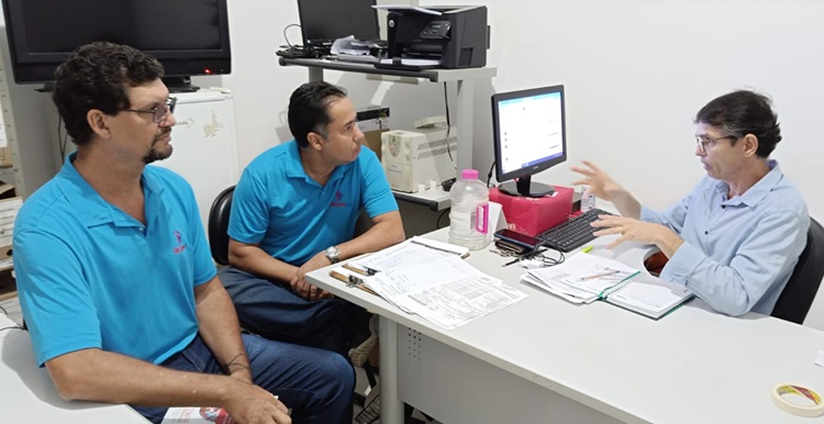 Diretores do Sinsem constatam precariedade em equipamentos na SMOSU e no HM e cobram providências