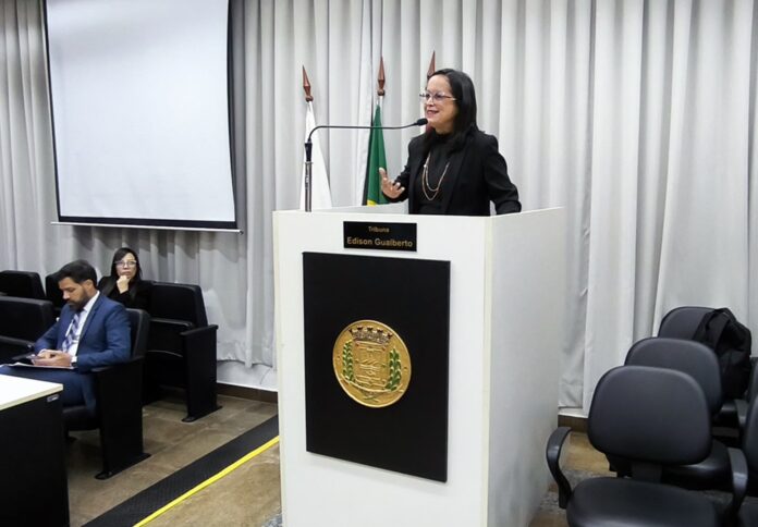 Sandra Perpétuo pede apoio da base governista em favor dos servidores