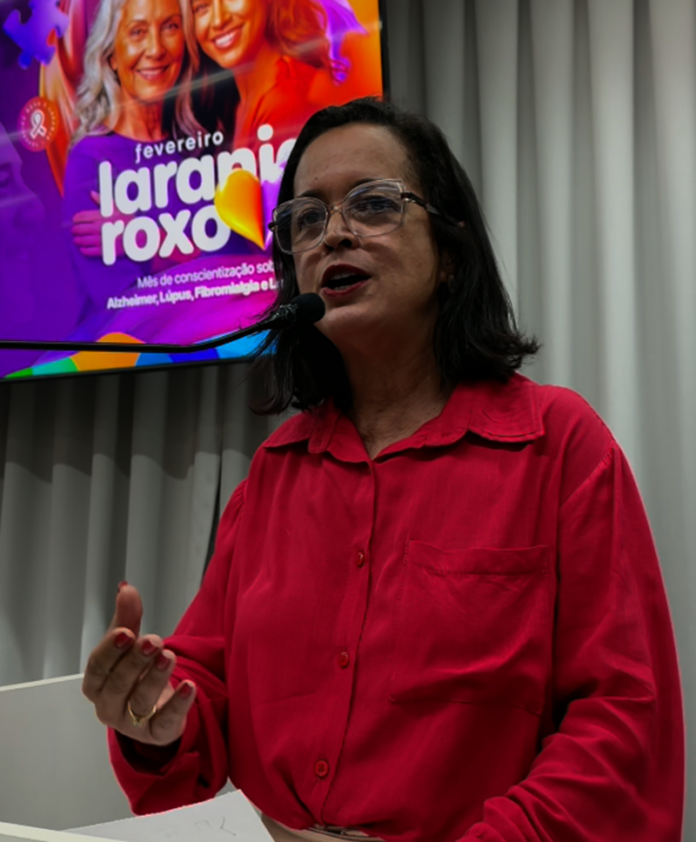 Sandra defende na Câmara regulamentação de lei que valoriza monitores escolares