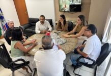 Prefeitura propõe 4,26%, sindicato considera insuficiente e decisão fica para assembleia desta quinta (19) Prefeitura propõe 4,26%, sindicato considera insuficiente e decisão fica para assembleia desta quinta (19)