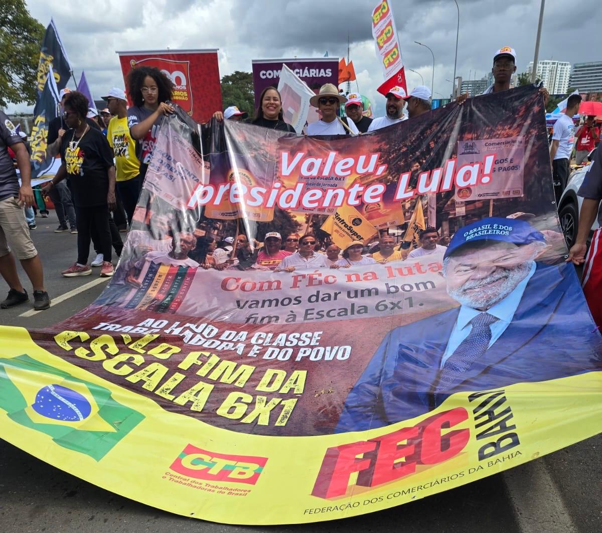 Diretores do Sinsem representam Valadares em marcha nacional em Brasília