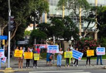 Servidores mantêm mobilização por direitos em ato no Centro de Valadares Servidores mantêm mobilização por direitos em ato no Centro de Valadares