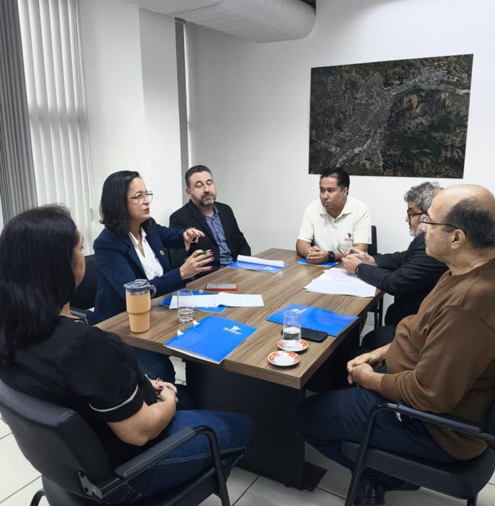 Sinsem cobra retomada do pagamento de benefícios e discute demissões de servidores