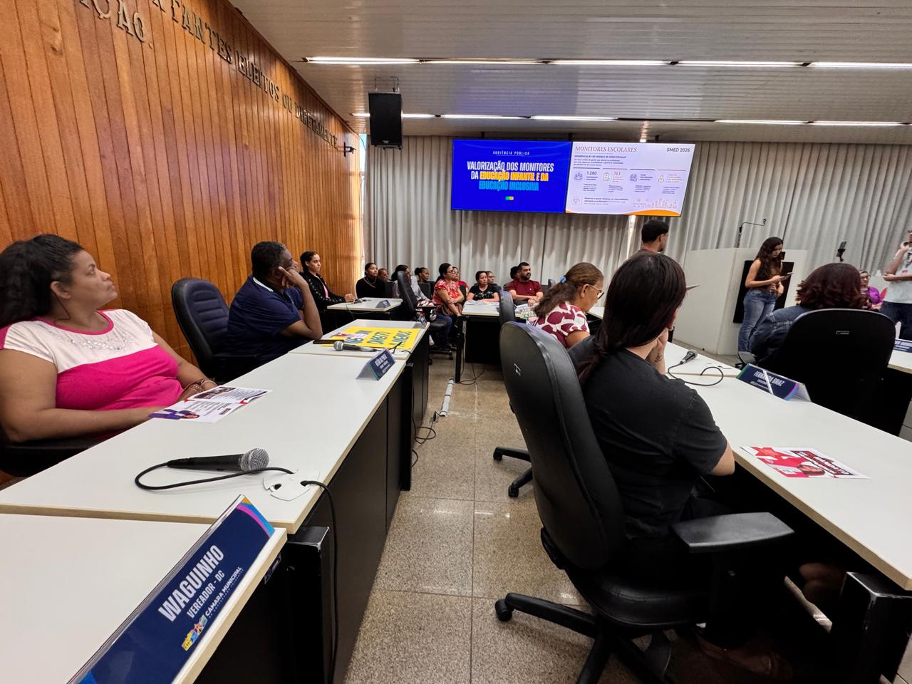 Audiência pública amplia debate sobre possível terceirização na educação