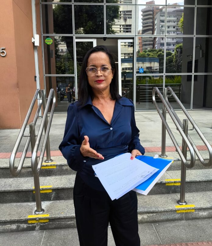 sandra mp icismep Sinsem aciona Ministério Público para apurar possível terceirização na educação